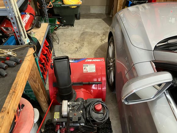 Guess I won't be testing the W12, blower barely fits 