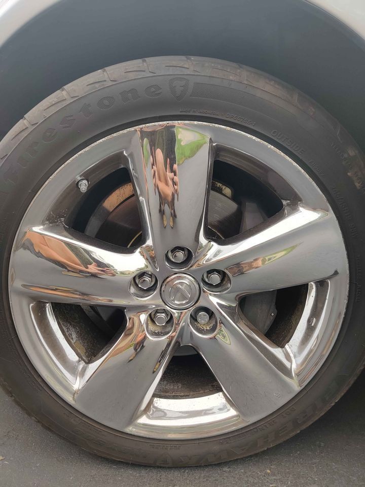 Wheels and Tires/Axles - LS460 19" Chrome Wheels and Tires - Used - 2007 to 2016 Lexus LS460 - Lakeville, MN 55044, United States