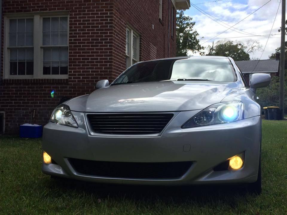 Lights - 2is OEM headlights L&R s2000 d2s retrofit - Used - 2006 to 2013 Lexus IS250 - 2006 to 2013 Lexus IS350 - Jacksonville, FL 32205, United States