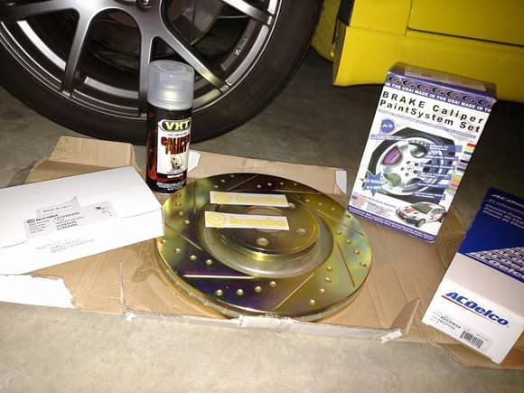 stuffs I got.

R1concept eline series rotors (gold zinc coated), g2 caliper paint in gloss black, ACDelco endlinks, yellow brembo decals from SignSomething, Factory pads (Ferodos), VHT clear coat but I didnt use it and probably not going to.  Mixed reviews have lead me away from it.