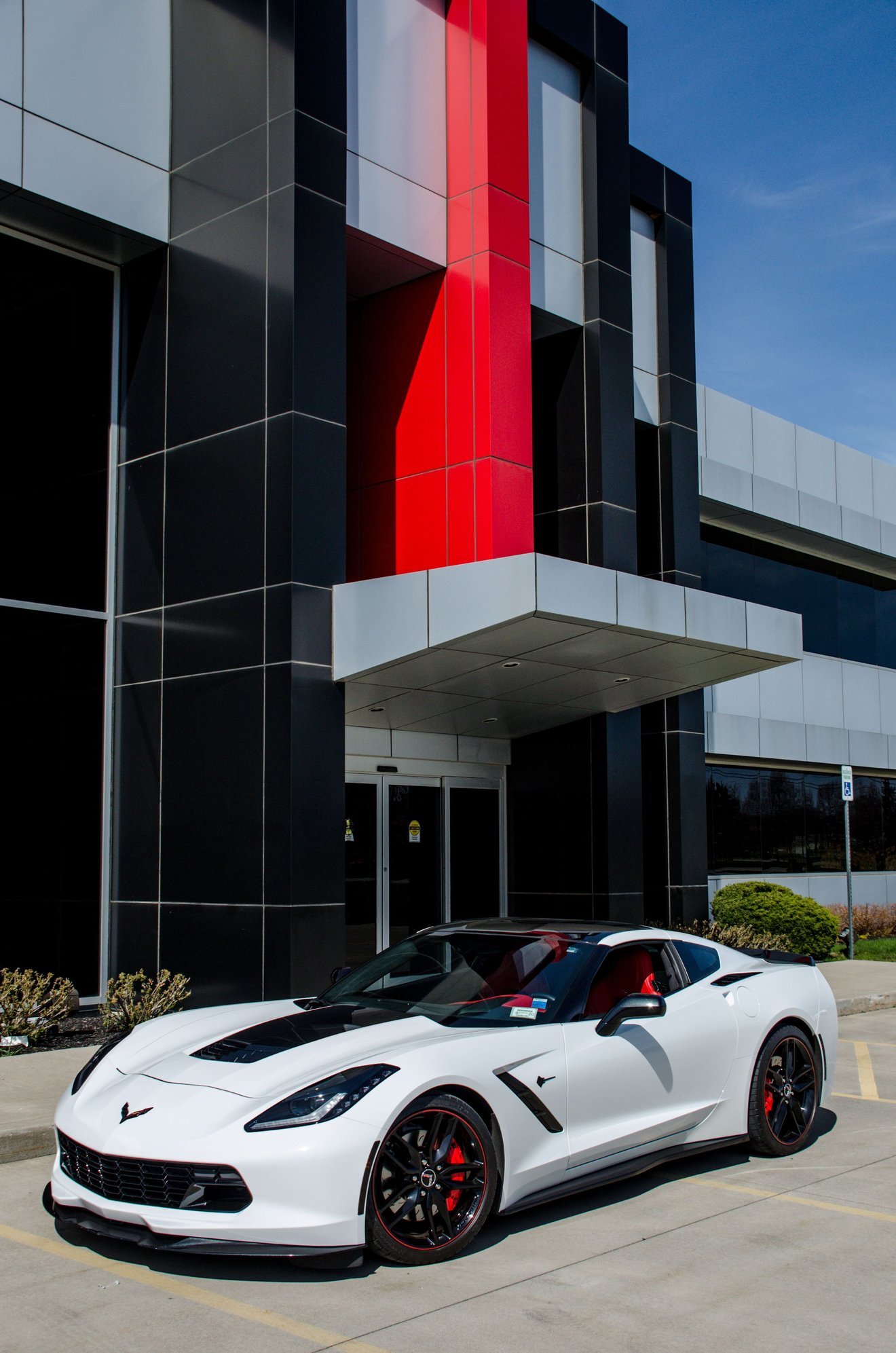 FS (For Sale) 7-Speed, Z51, Arctic White w/Red - CorvetteForum - Chevrolet  Corvette Forum Discussion