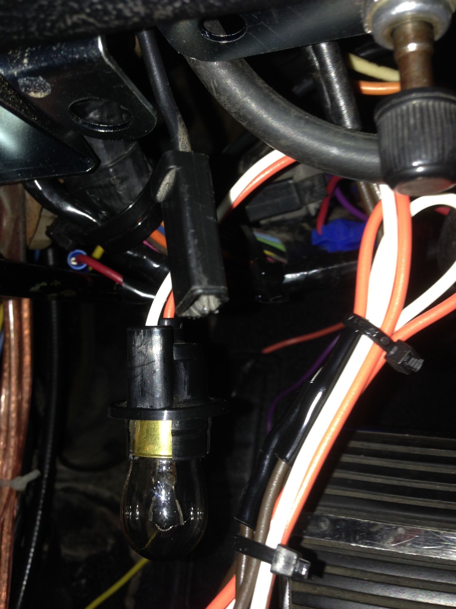 Troubleshooting courtesy lights on 1970 - fuse blows immediately after