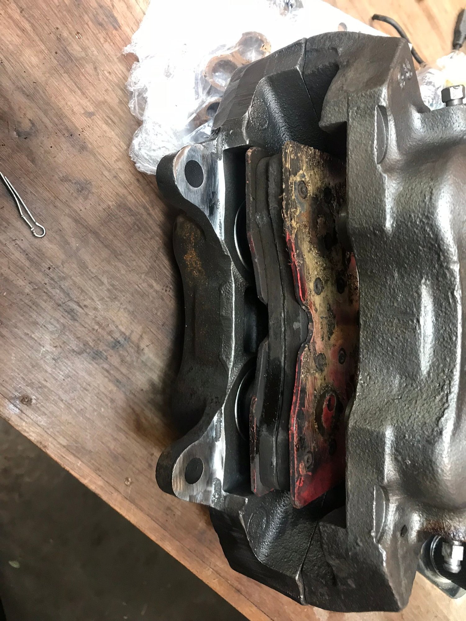 77 rear caliper not centered over disc CorvetteForum Chevrolet