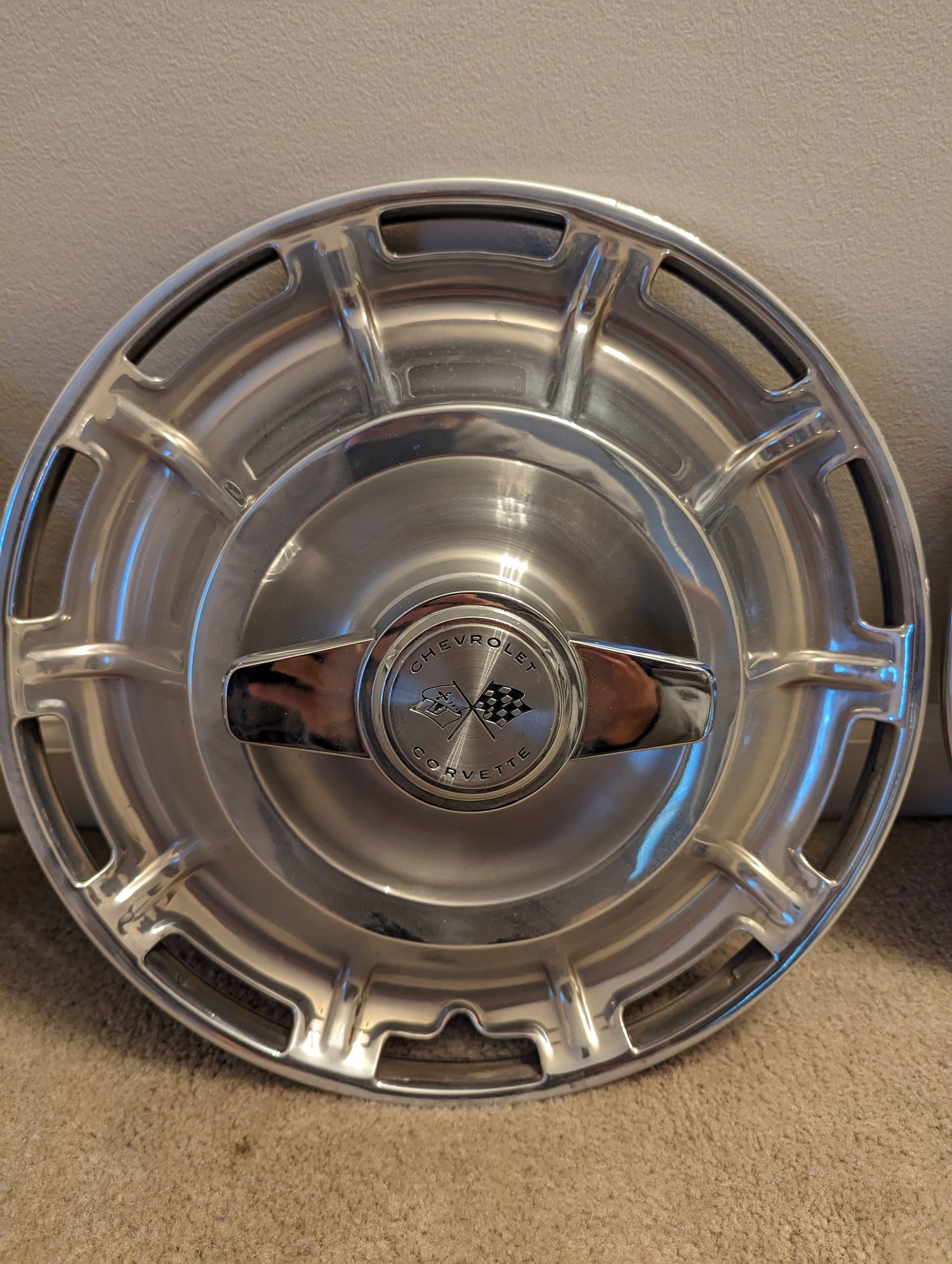 FS (For Sale) 1962 Corvette Hubcaps Set (4) CorvetteForum Chevrolet