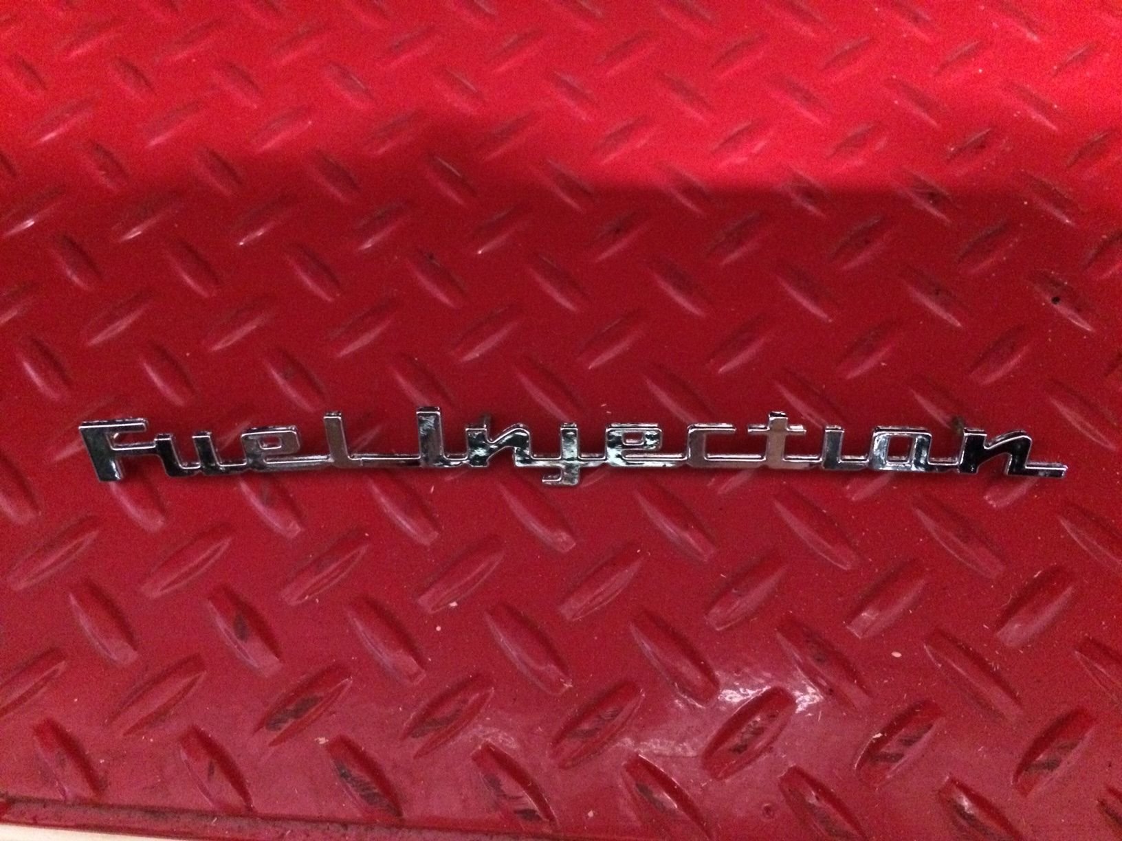 FS (For Sale) Fuel Injection Emblems NOS in GM boxes CorvetteForum