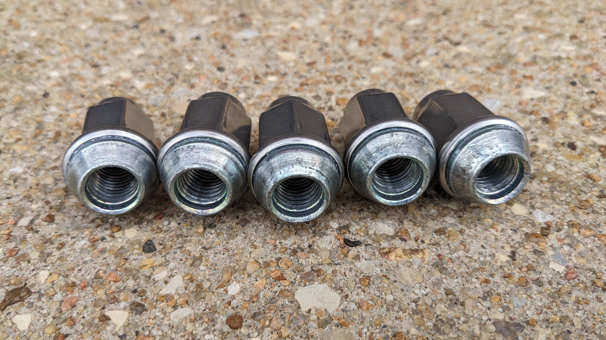 FS (For Sale) (SOLD) Full Set Of 20 GM / OEM Chrome Lug Nuts For C7