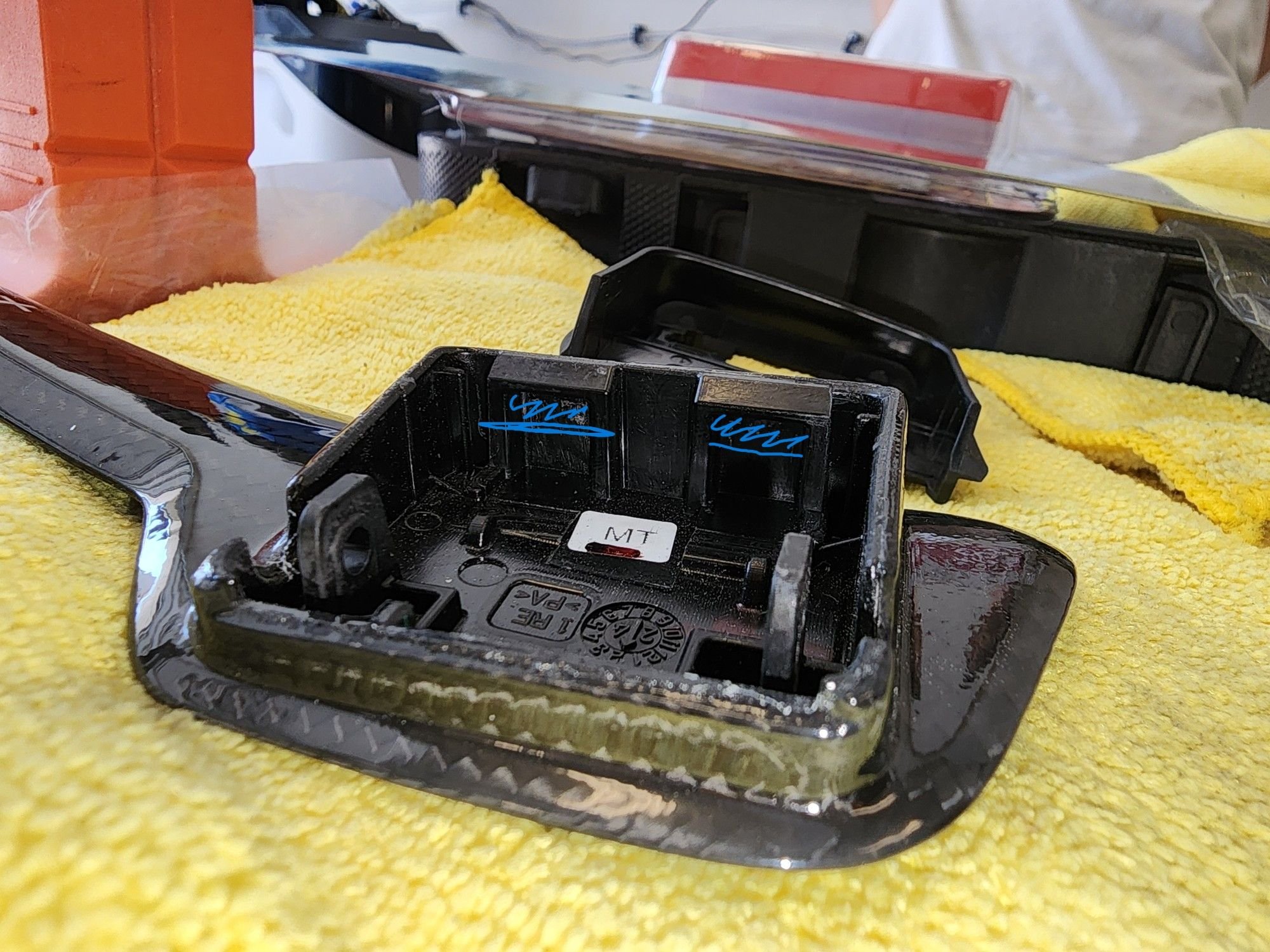 If someone could 3d print a spacer that clips into this space, or simply design paddles that have that space filled out.