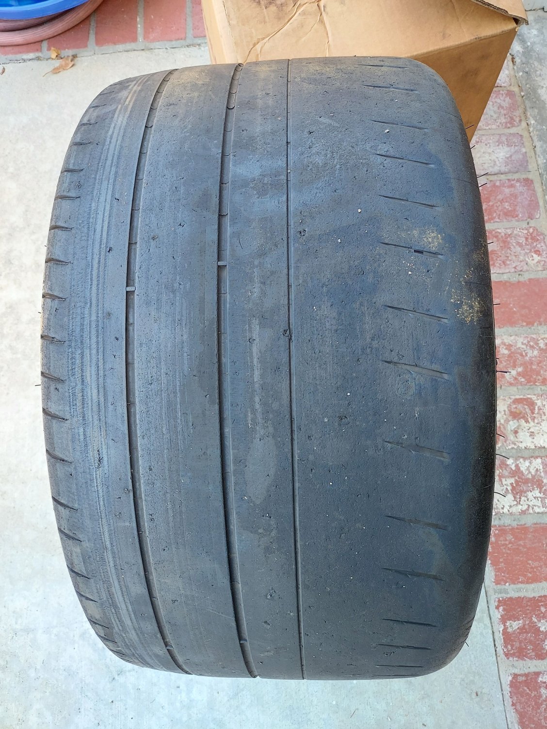 FS (For Sale) C7Z06 Michelin Sport Cup 2 Front Tire CorvetteForum