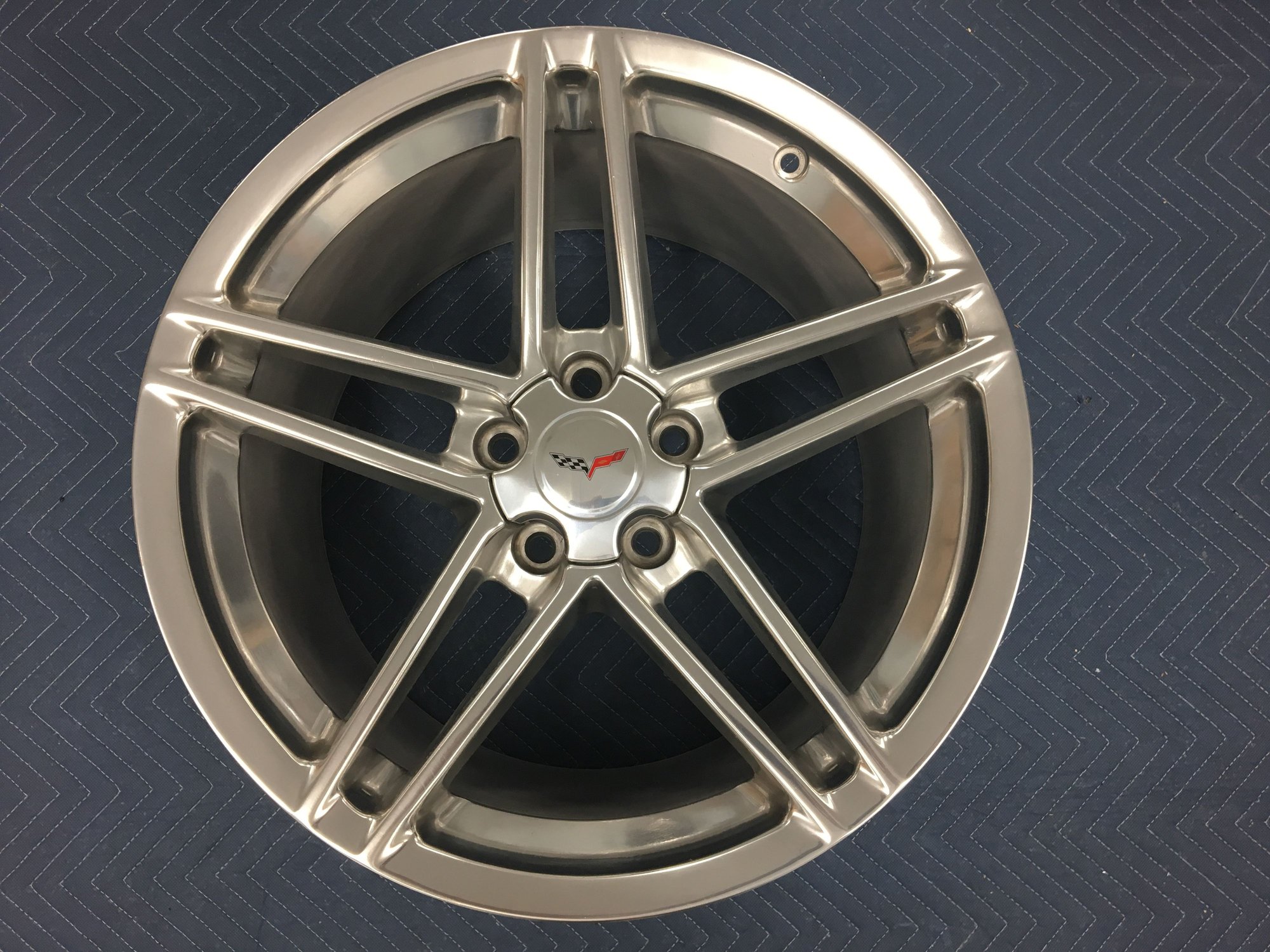 FS (For Sale) C6 Z06 Polished Aluminum Wheels and Center Caps