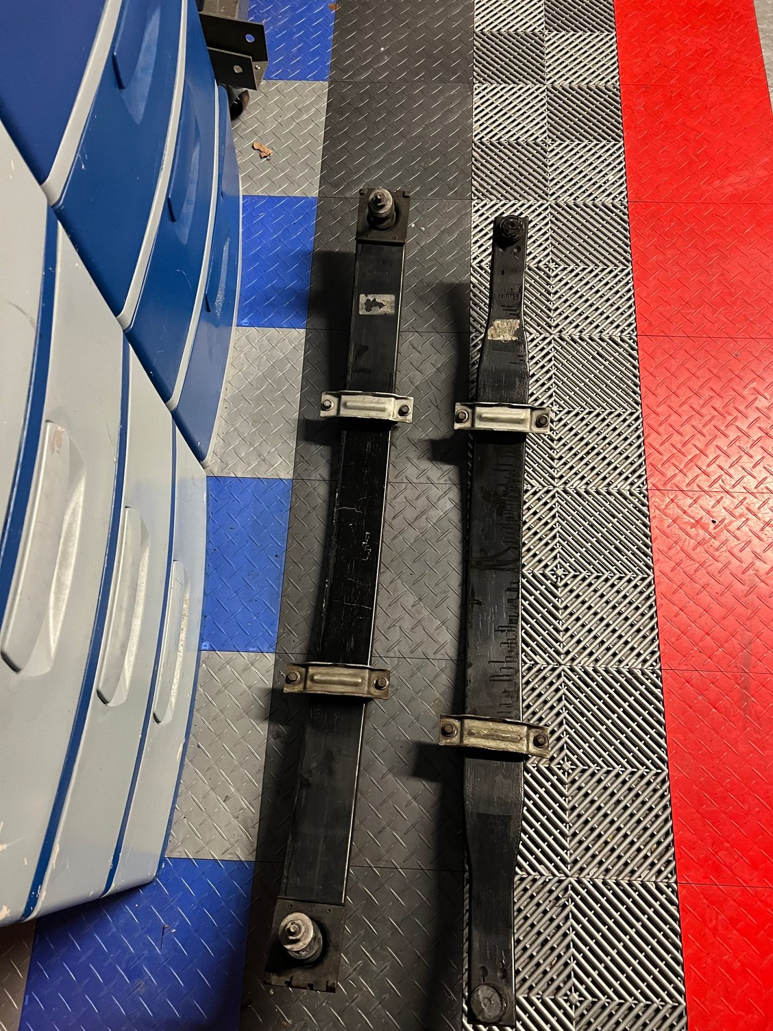 FS (For Sale) C6 z06 shocks 2001 z06 front and rear leaf springs CorvetteForum Chevrolet