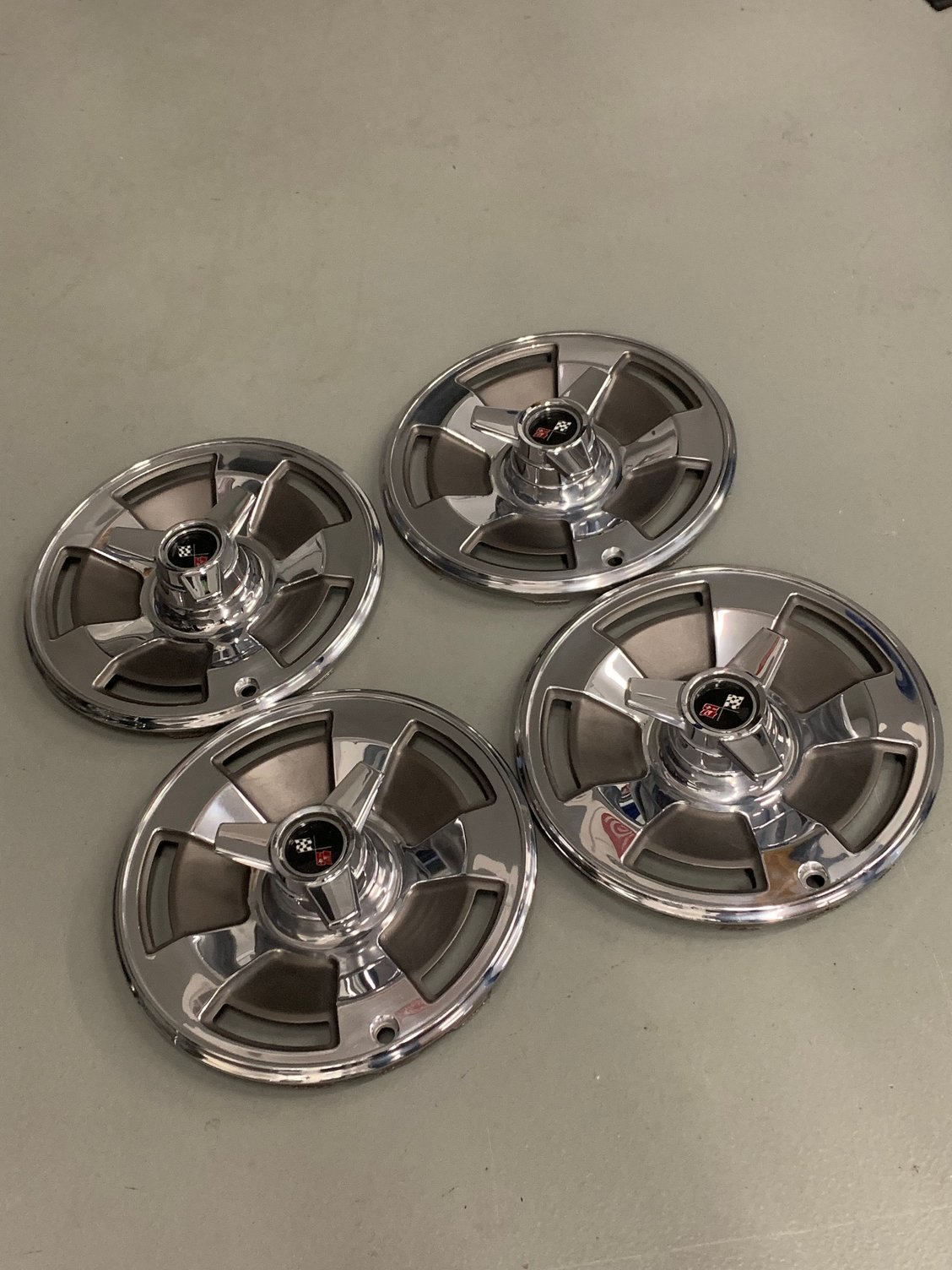 FS (For Sale) 1966 Corvette hubcaps CorvetteForum Chevrolet