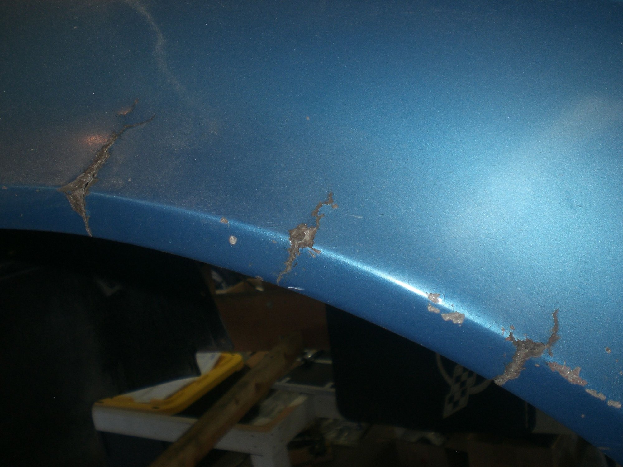 Right front fender cracks