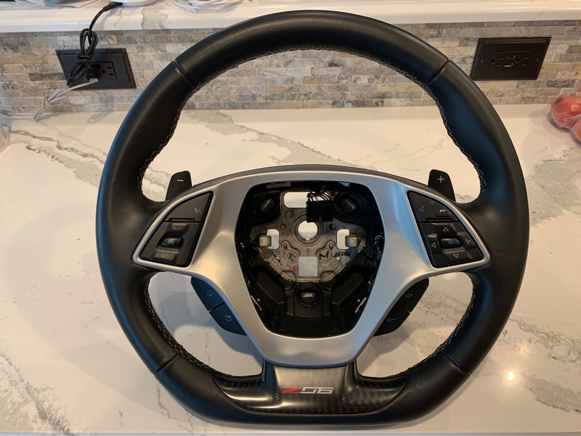 FS (For Sale) C7 Z06 Steering Wheel with the carbon fiber spoke 250