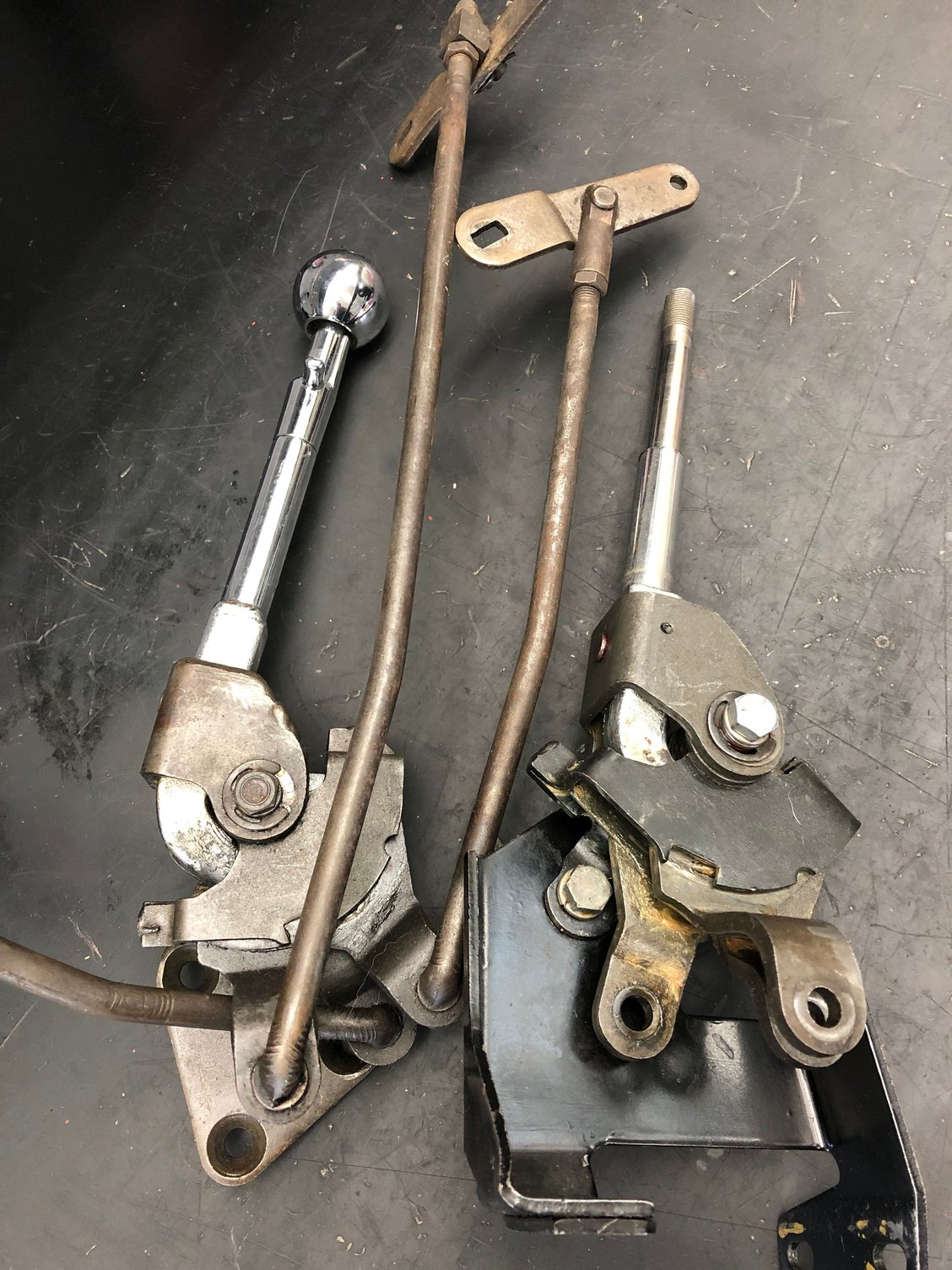 C2 Swapping a C2 Muncie Shifter Handle into a C3 Shifter/Linkage