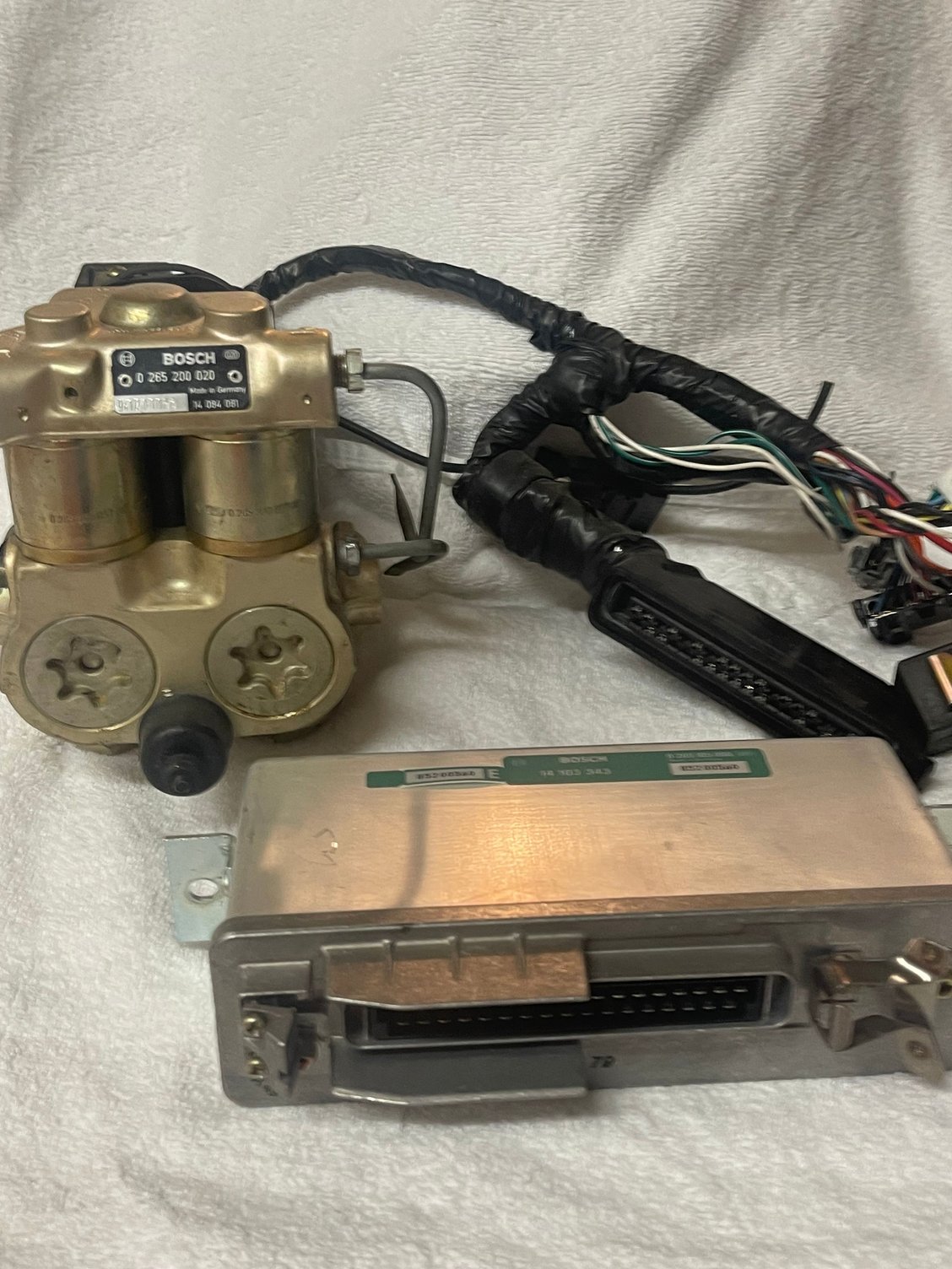 FS (For Sale) SOLD!! 89 ABS Brake Control Pump 265200020