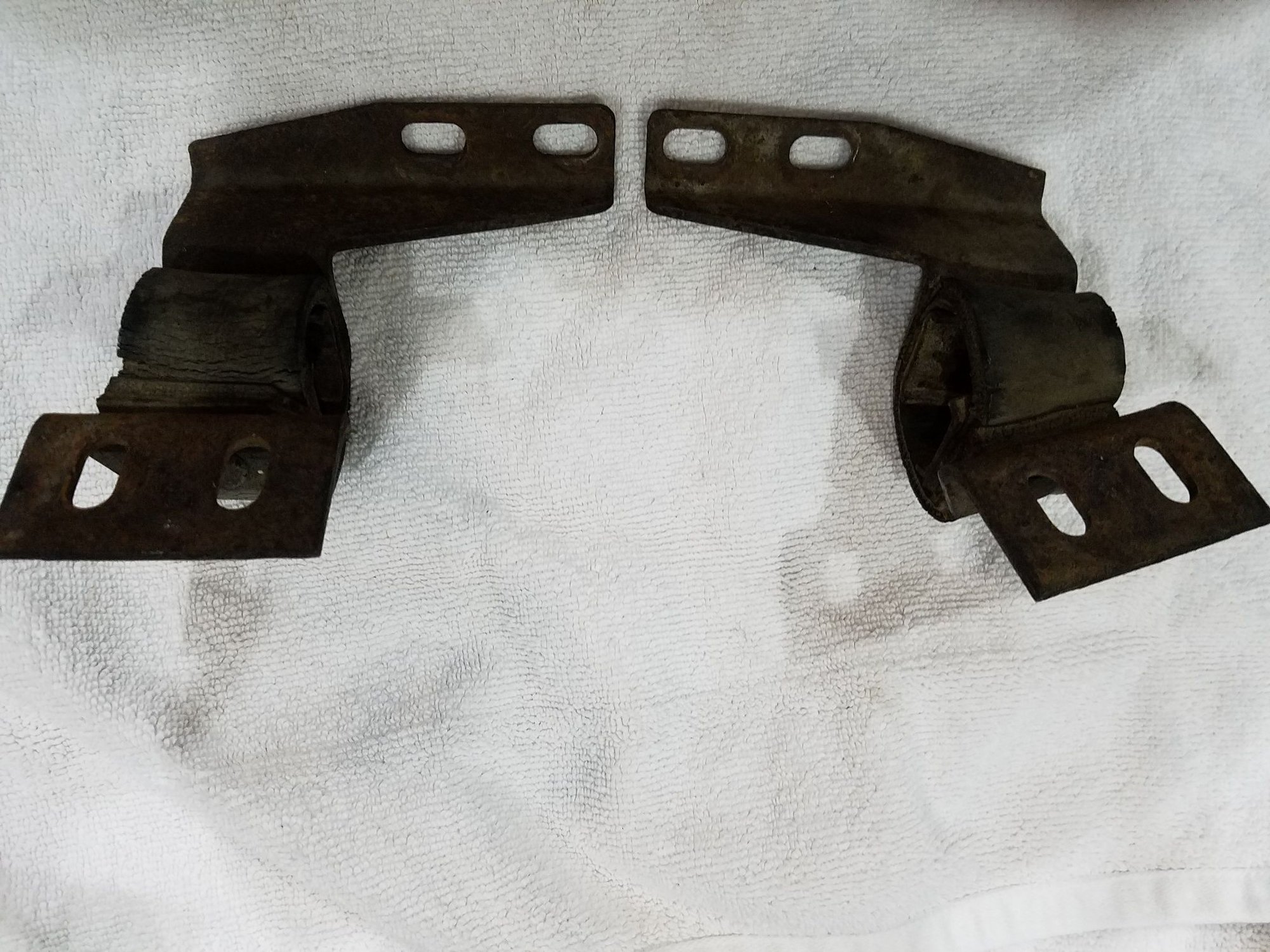 WTB (Want To Buy) WTB a used set of C2 Muffler Hangers Brackets CorvetteForum Chevrolet