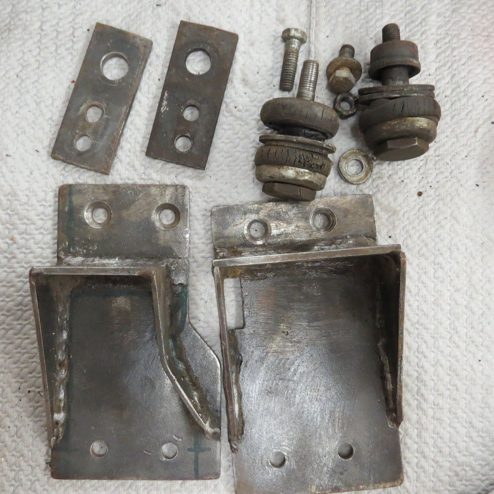 FS (For Sale) 5662 Hurst frame rail motor mounts for big block