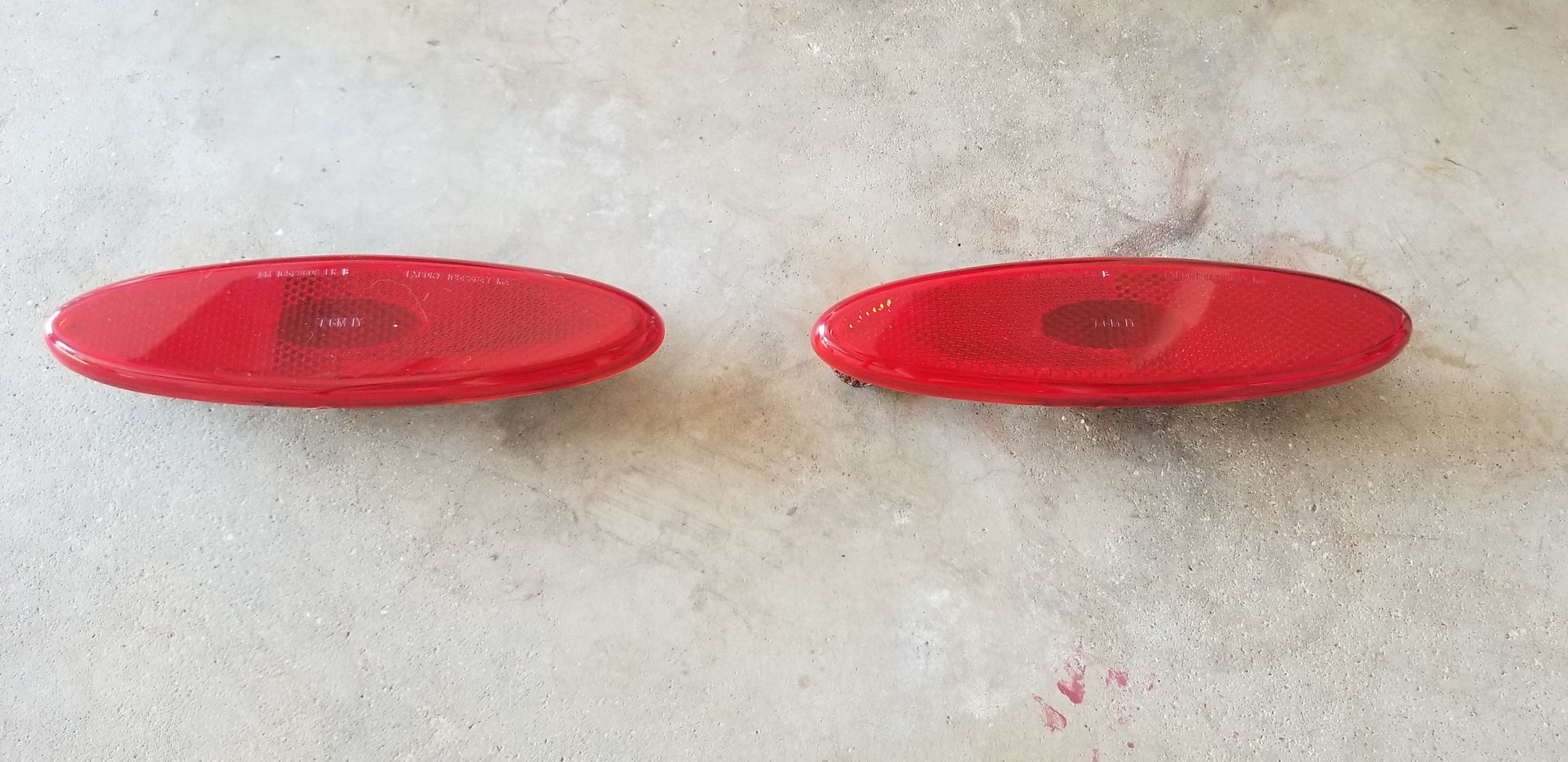 FS (For Sale) Various items C5 tail lights, rear side markers, front