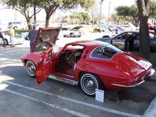 Left Rear Quarter View at an Outdoor Show 1/09