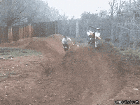 dirt_bike_66f08747e1918e3ff8652f96c6610941a3108eda.gif