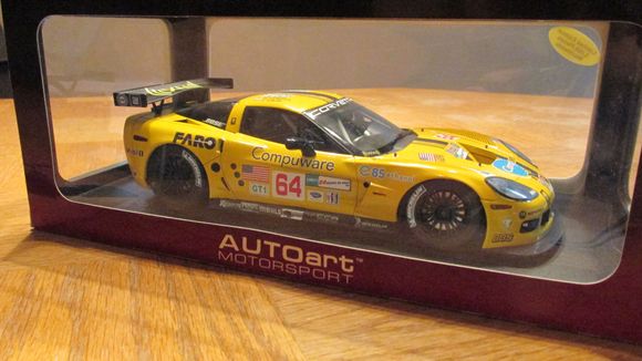 Autoart 1/18 scale C6.R plain body version custom made with 2008 Le Mans livery.