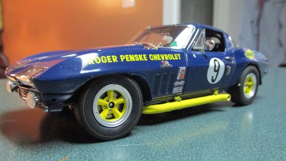 About as close to perfection as possible. Danbury Mint absolutely missed nothing making this model. The detail of this 1966 Corvette has to be seen to appreciate. Photos does not do it justice. Beautiful model.