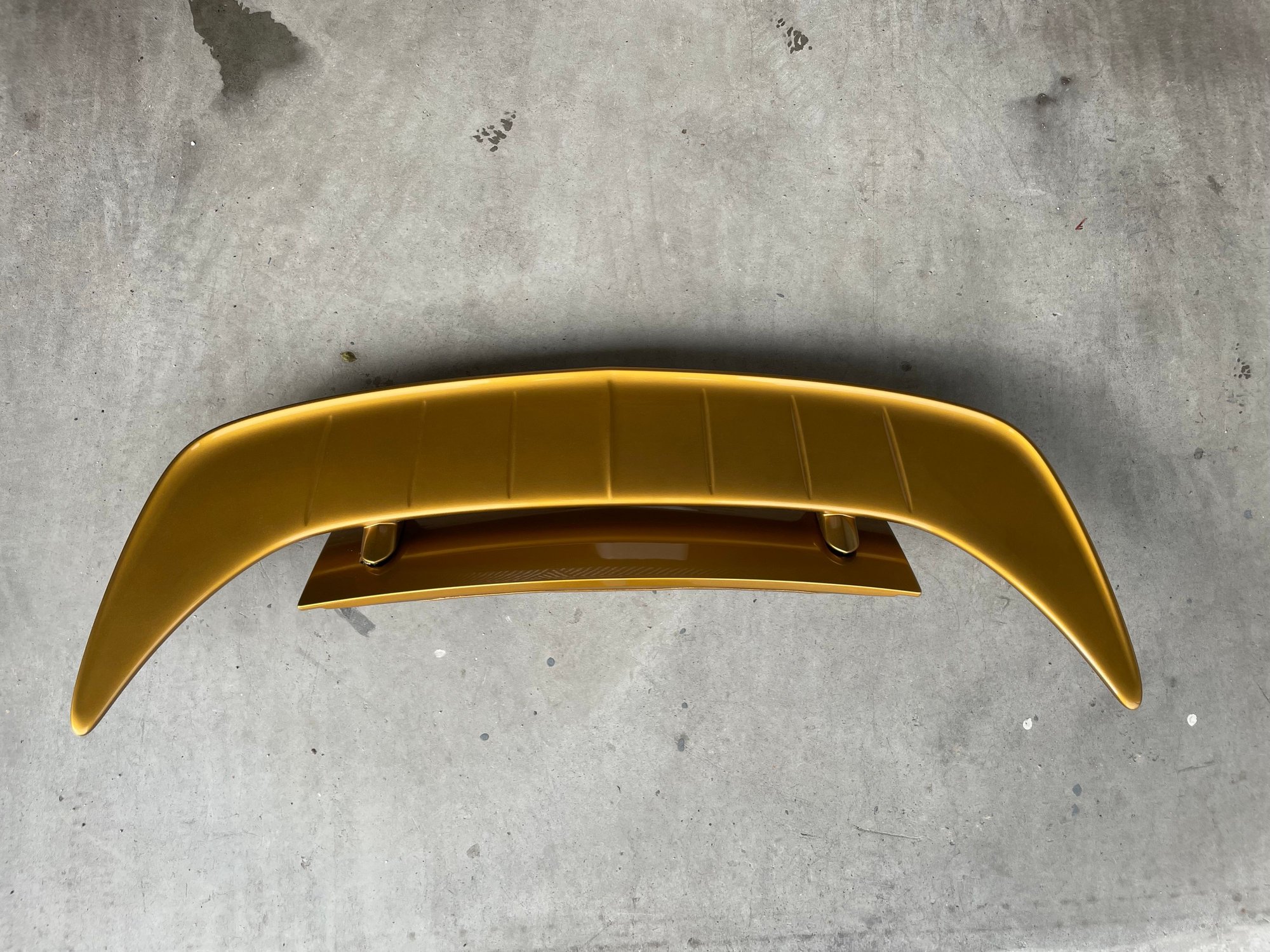 Exterior Body Parts - Rear wing for the SRT-6 with the holder - Used - All Years Chrysler All Models - Stockholm, Sweden
