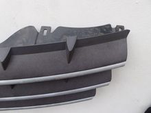 top left side showing no broken mounting tabs