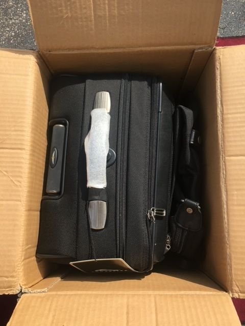 Accessories - New-In-Box Chrysler Crossfire Custom Luggage Set - New - West Bloomfield, MI 48322, United States