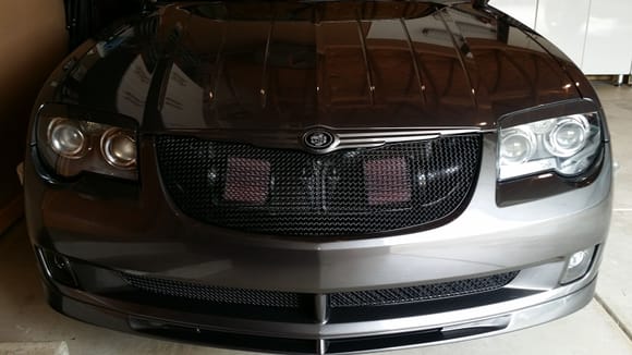 Front end repainted, liscence plate holes filled, color matched front and rear emblem, LED lights installed, and Zunsport upper/lower mesh grille installed.