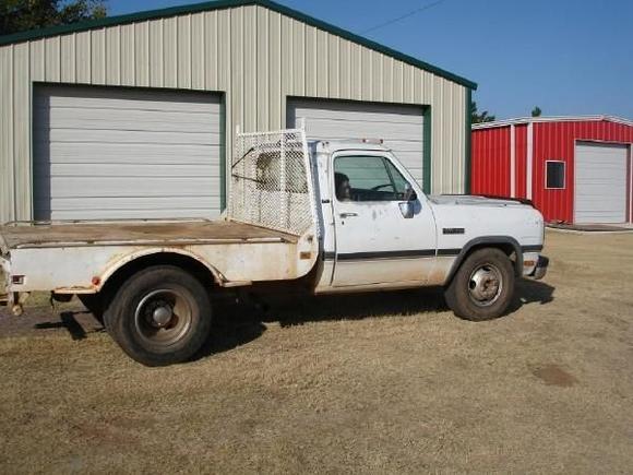 Ole Smokey before the stack when I get the driveshaft I will pull it out of the shop and get some pics with the stack and maybe a video or two.