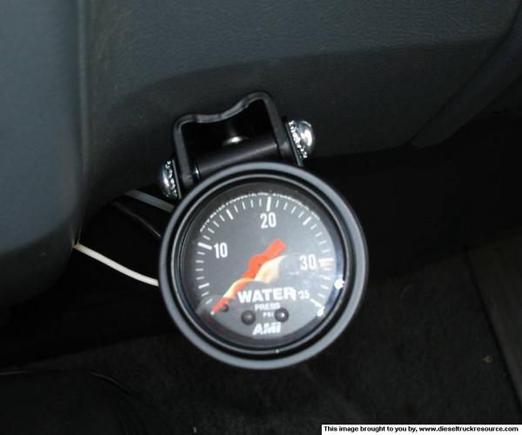 21682water in fuel pressure gauge