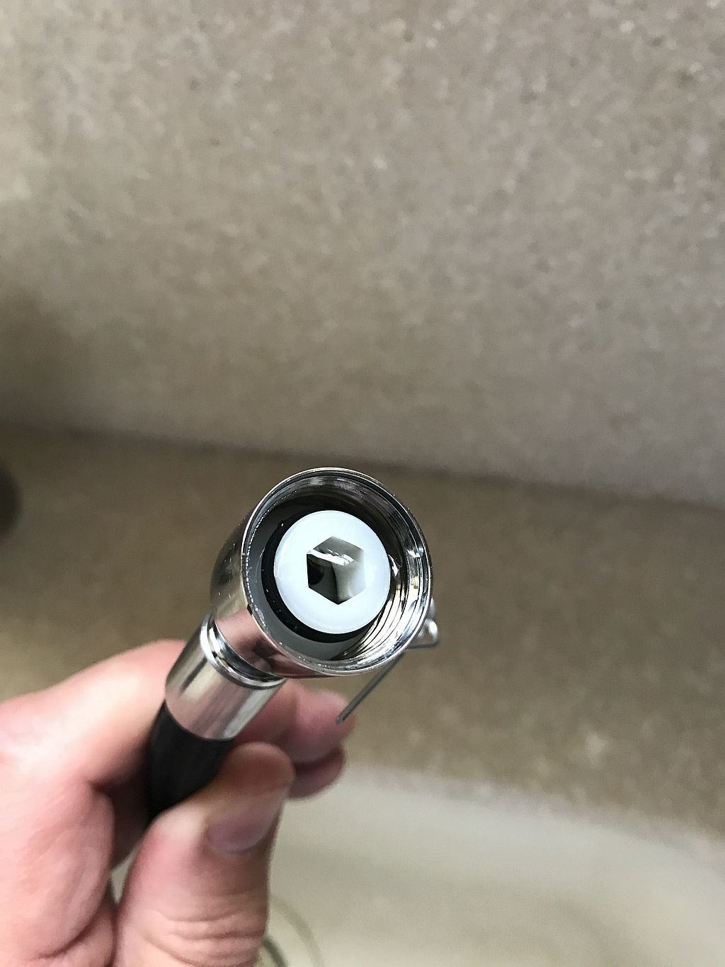 Help Needed in Identifying Kitchen Faucet Brand and Model