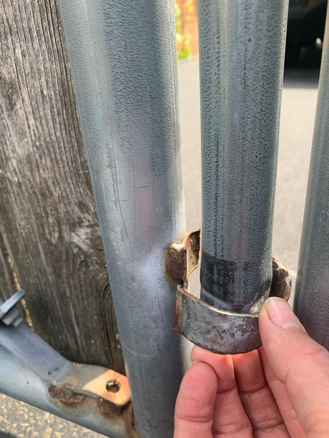 Broken driveway gate drop rod Community Forums