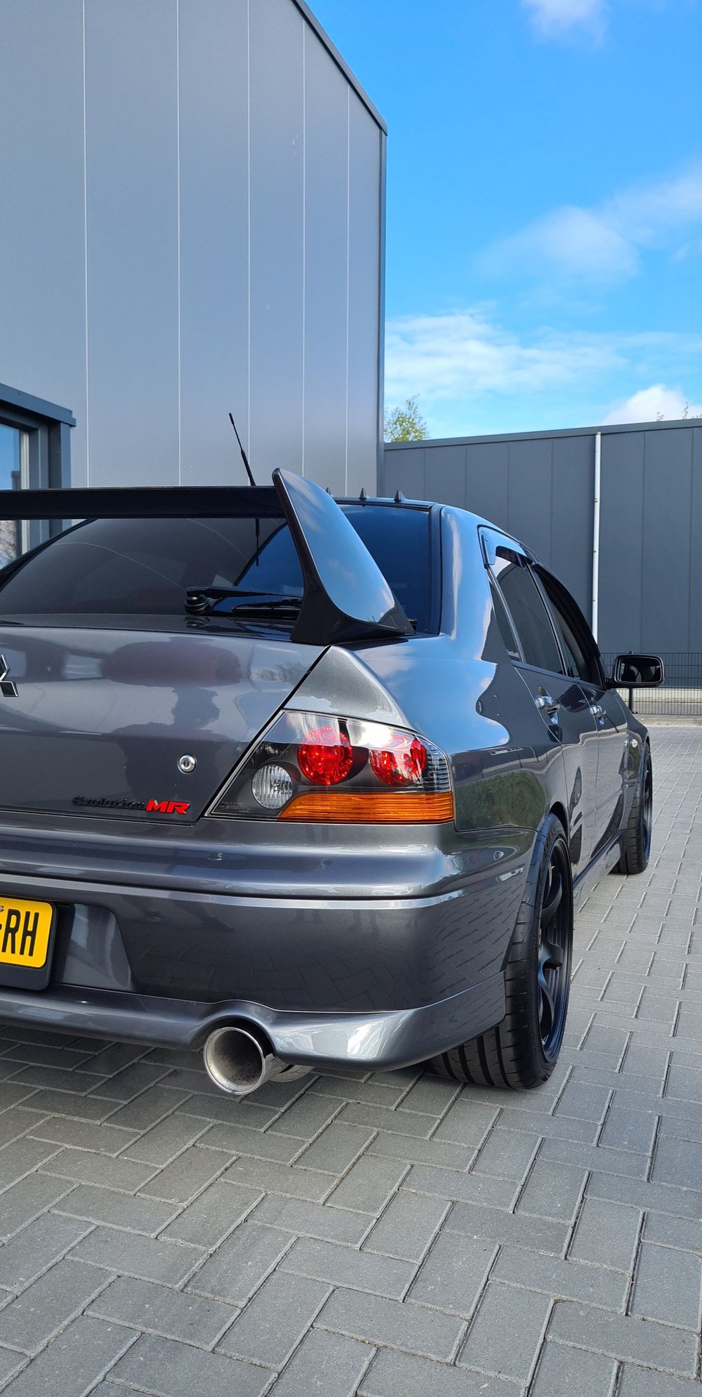 2004 Mitsubishi Lancer Evolution - For sale | JDM Mitsubishi Lancer Evolution VIII MR - Used - VIN CT9A-0300279 - 174,300 Miles - 4 cyl - 4WD - Manual - Sedan - Gray - Drogeham, Netherlands