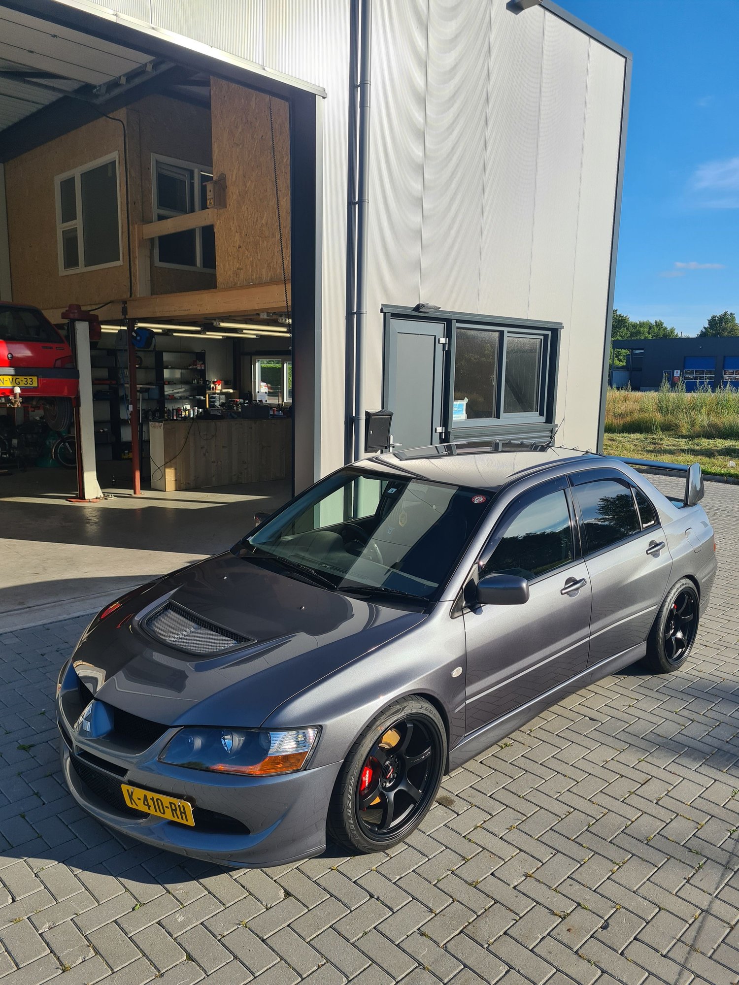 2004 Mitsubishi Lancer Evolution - For sale | JDM Mitsubishi Lancer Evolution VIII MR - Used - VIN CT9A-0300279 - 174,300 Miles - 4 cyl - 4WD - Manual - Sedan - Gray - Drogeham, Netherlands