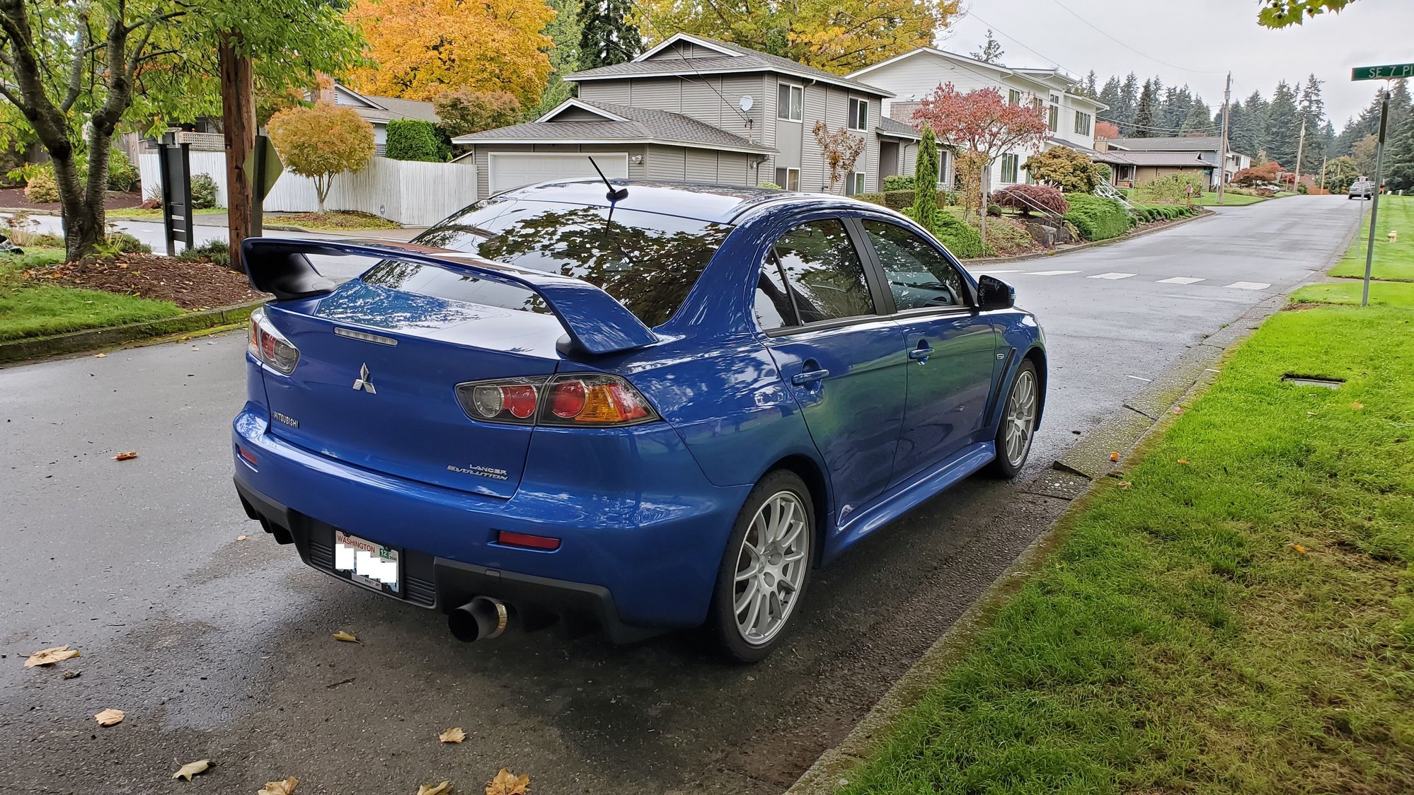 2015 Mitsubishi Lancer Evolution - FS(WA): 2015 Mitsubishi Lancer Evolution GSR 42K miles $32K - Used - VIN JA32W8FV8FU021462 - 43,000 Miles - 4 cyl - 4WD - Manual - Sedan - Blue - Bellevue, WA 98004, United States