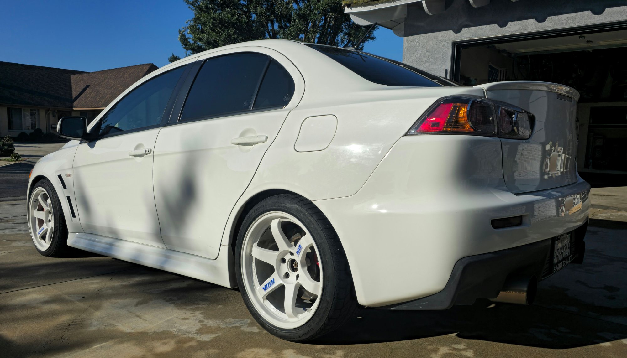 2011 Mitsubishi Lancer Evolution - 2011 GSR - Southern CA - Used - VIN JA32W8FV8BU010973 - 162,308 Miles - 4 cyl - AWD - Manual - Sedan - White - Cerritos, CA 90703, United States