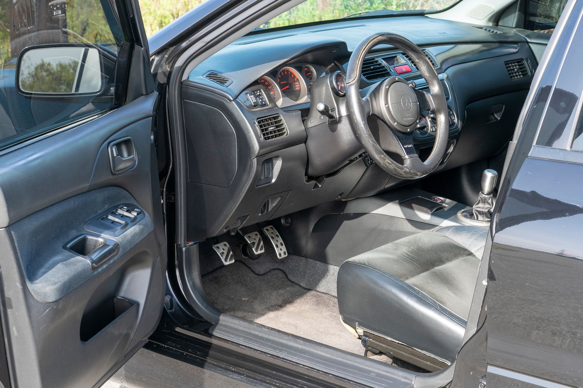 2006 Mitsubishi Lancer Evolution - 2006 Mitsubishi Evo 9 GSR Cali Car Stock - Used - VIN JA3AH86C26U046930 - 126,980 Miles - 4 cyl - AWD - Manual - Sedan - Black - Huntington Beach, CA 92648, United States