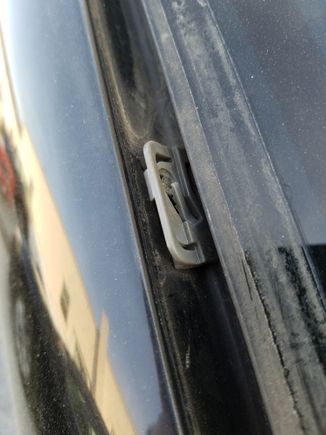 Close up of gray clips. Look the same as yellow and purple.