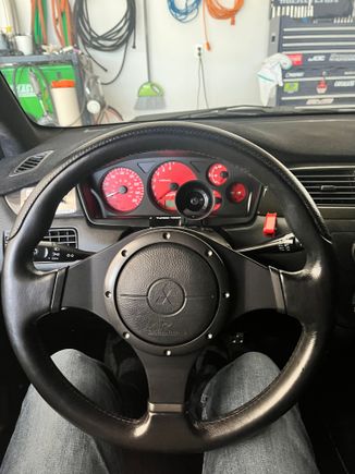 It’s amazing what magic eraser will do to a shined steering wheel. Your leather has to be in good condition but it removed all the shine to nearly factory Matt again. Saw it on some random YouTube vid didn’t think would actually work. Cool.