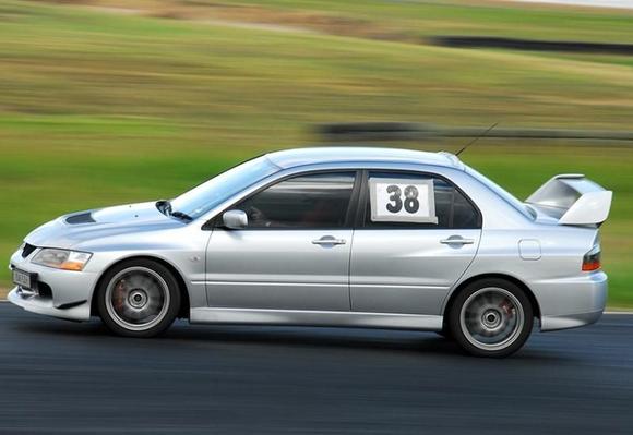 04GDH on the Track