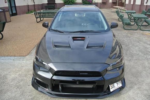 Varis Runduce Front W/ Varis Hood