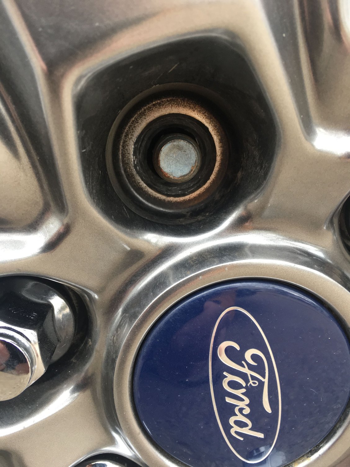 2016 Lariat Lug Nuts Wont Stay Tight Ford F150 Forum Community of