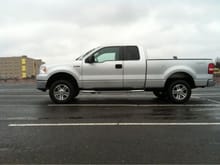 New truck after leveling kit