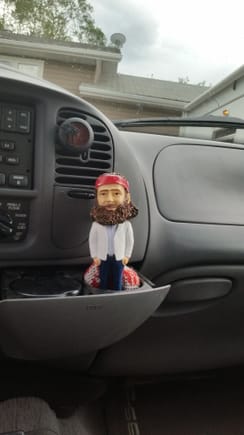 I found and installed this priceless Willie Robertson bobble head