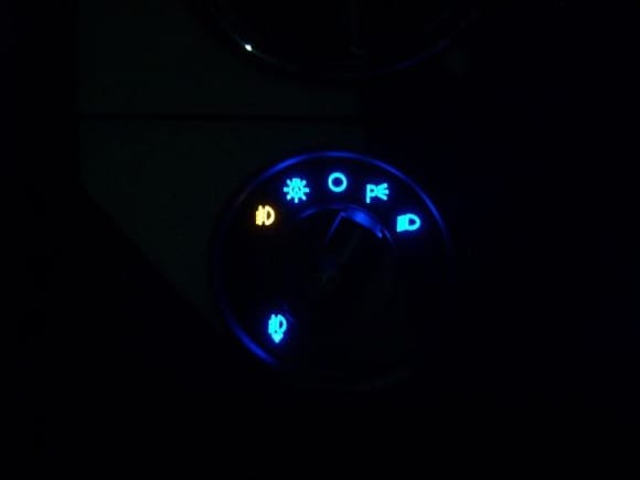 LT BLUE HEADLIGHT SWITCH, LEFT THE FOG LIGHT IND AMBER FOR A CONTRAST