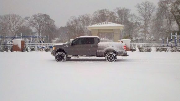 Gunmetl snow1