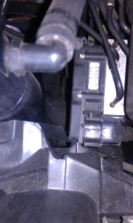 A view from directly above looking down at what must be cut away to make the fans fit around the abs module.