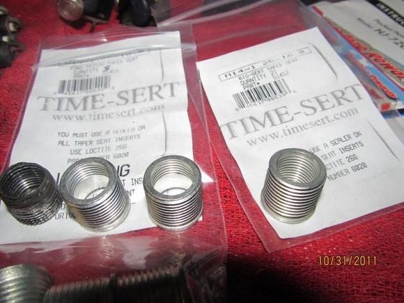IMG 1657 1
Note- the only difference between the Bigsert and the Triton Timesert is that the Triton Timesert has internal threads on the bottom half of the insert,while the Bigsert has full internal threads.  Externally, these inserts are identical. The leftmost item is an old Helicoil.